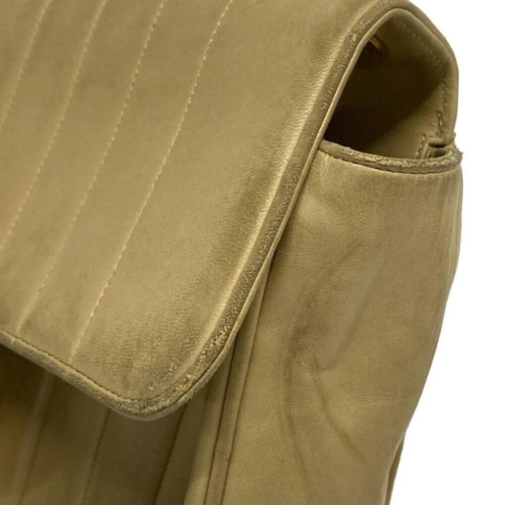 CHANEL New Mademoiselle - Beige Lambskin Shoulder Bag Gold hardware - Picture 11 of 15